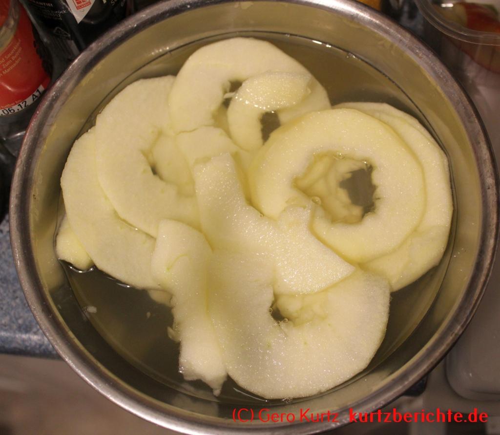 Feekaa Babyflaschen Sterilisator - Apfelringe im Zitronen-/Zuckerwasser
