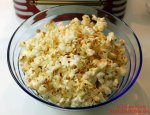 Emerio Popcornmaschine Glasschale mit Popcorn