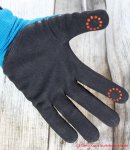 Gardena Pflanz- und Bodenhandschuh - angezogener Handschuh von unten