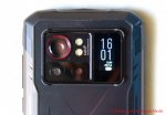 Hotwave Cyber X 2023 Smartphone - Rückseite des Handys mit Kamera und Bildschirm